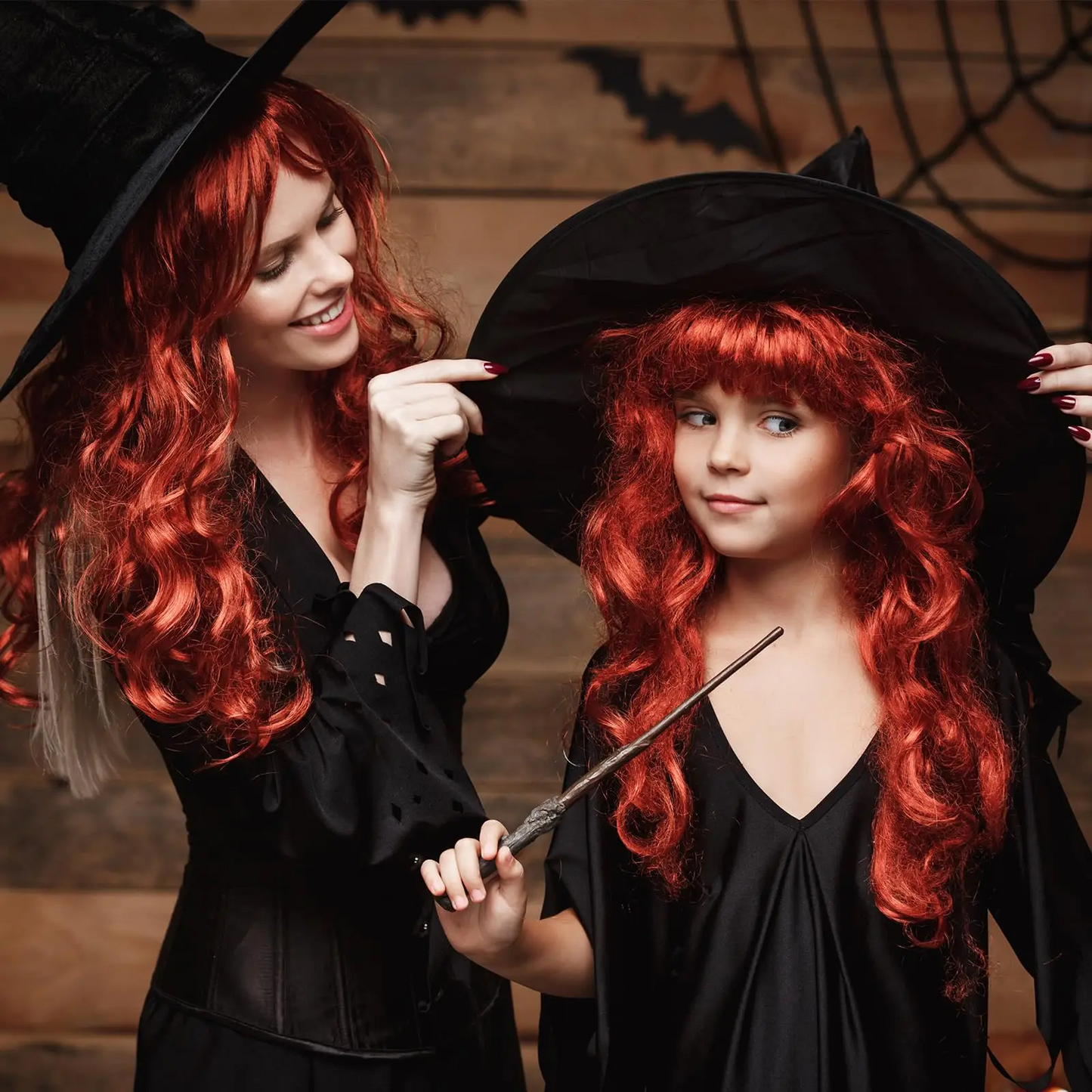12–100 PCS Halloween Hanging Witch Hats – Black Wizard Costume Hat with Rope, Floating Hats for Home, Haunted House & Party Decorations